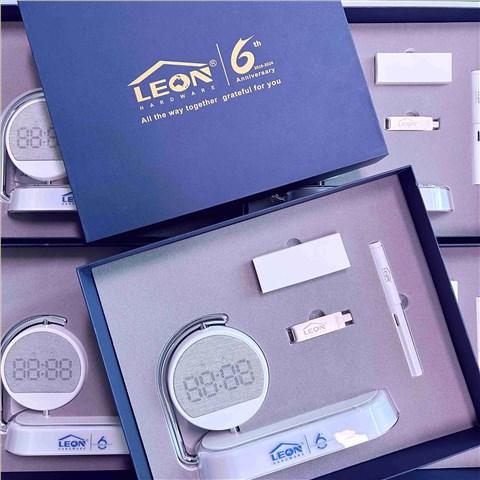 汽車行業(yè)周年禮品定制