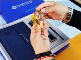 復(fù)古U盤定制