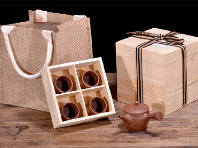 給單位領(lǐng)導(dǎo)，客戶送什么樣的伴手禮才合適？