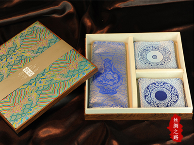 商務(wù)禮品如何定制，看看禮品定制網(wǎng)是怎么說的？