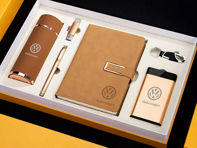 企業(yè)客戶送禮，高檔商務(wù)禮品如何選？