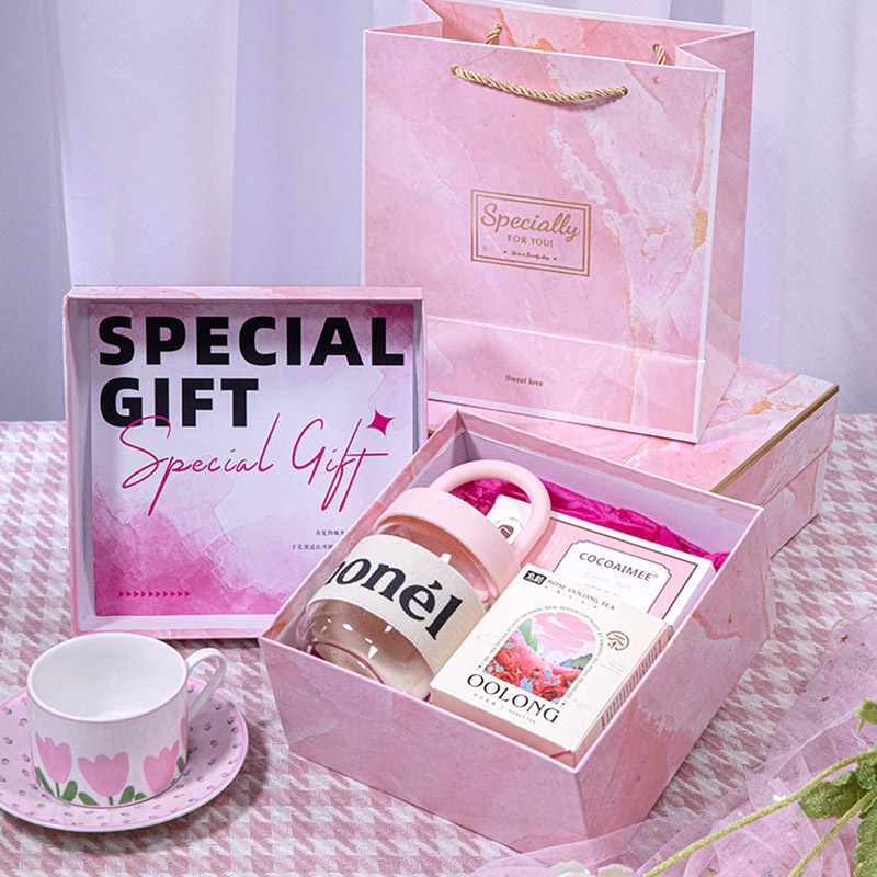 三八婦女節(jié)公司發(fā)什么禮品好