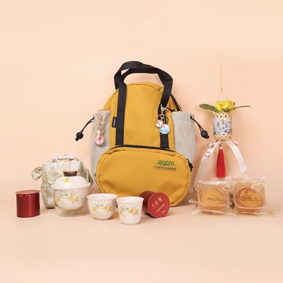 廣東潤豐農(nóng)業(yè)中秋禮品套裝 | 定制LOGO高檔禮盒（含茶具+茶葉+手工月餅+商務(wù)鑰匙扣）