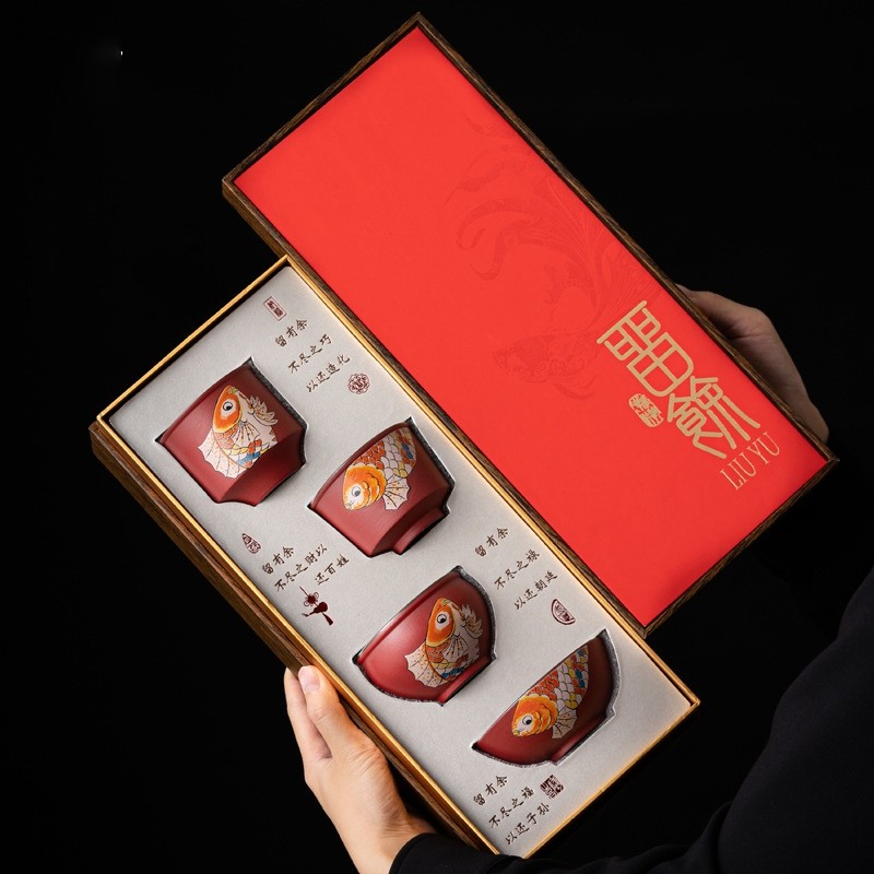 故宮紅開門紅年年有余茶杯套組 故宮紅開門紅年年有余茶杯套組
