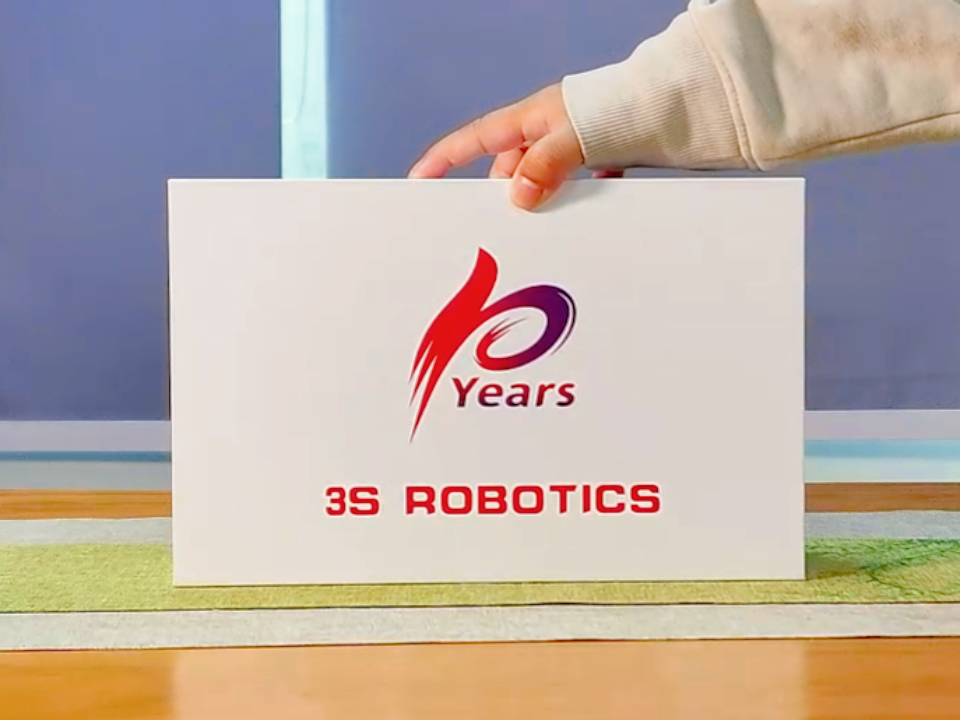 10周年慶禮品定制:白色禮盒與文創(chuàng)藝術(shù)的精致邂逅